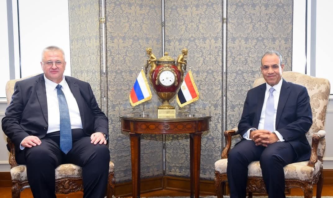 وزير الخارجية يستقبل نائب رئيس الوزراء الروسي