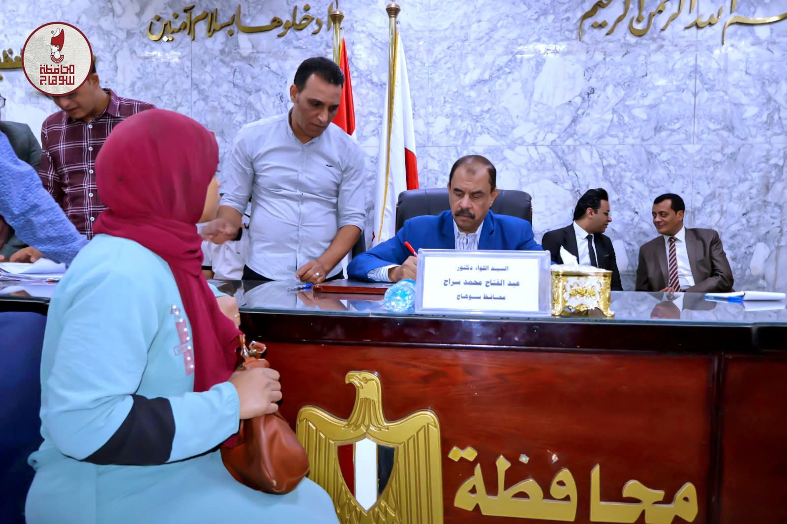 محافظ سوهاج يعقد اللقاء الجماهيري الأسبوعي للاستماع إلى شكاوى وطلبات المواطنين