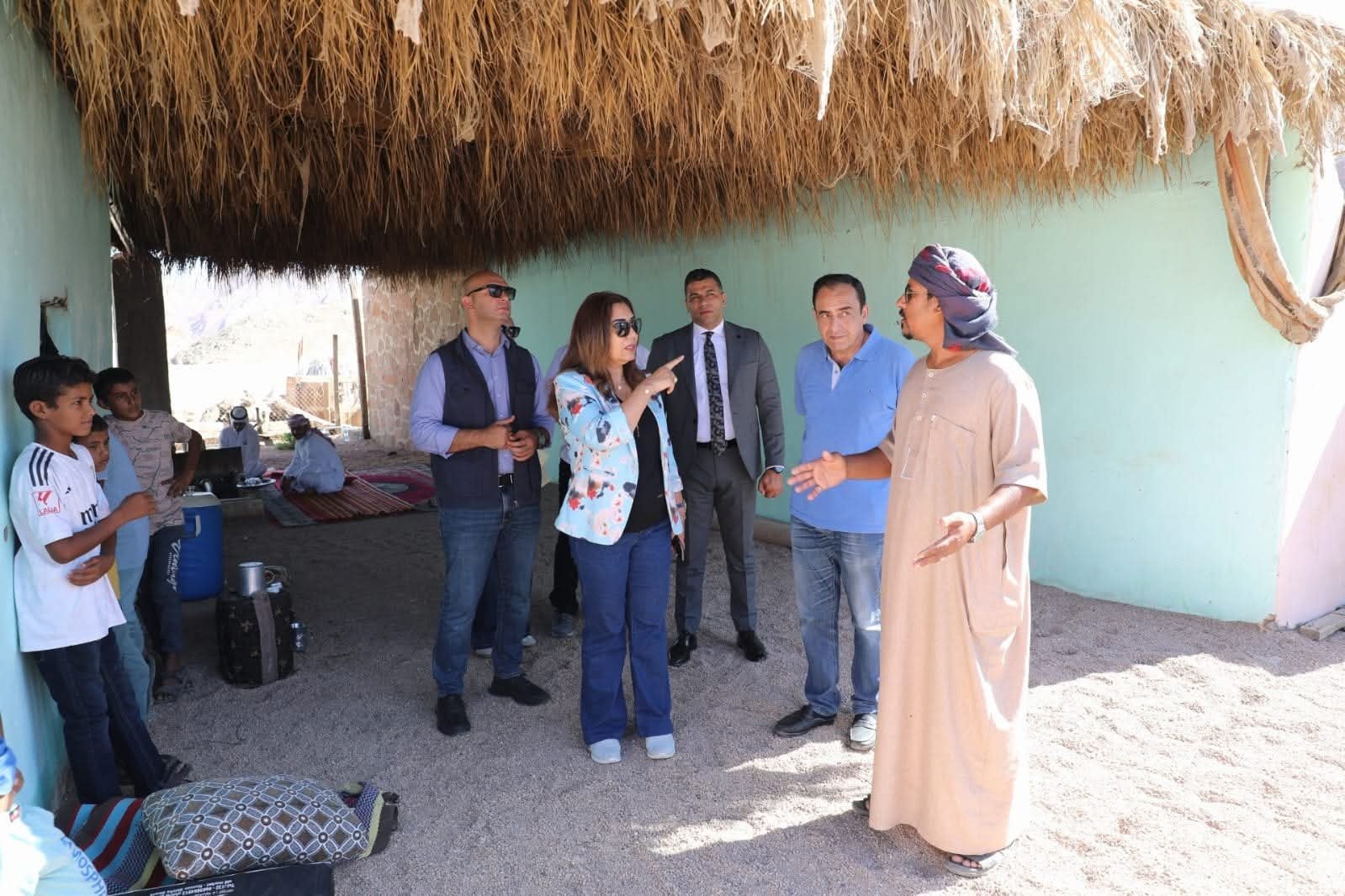 وزيرة التنمية المحلية والقائم بأعمال وزير البيئة توجه بسرعة التنسيق لبحث الحلول لمشكلات أهالي وادي مجيرح بمدينة دهب