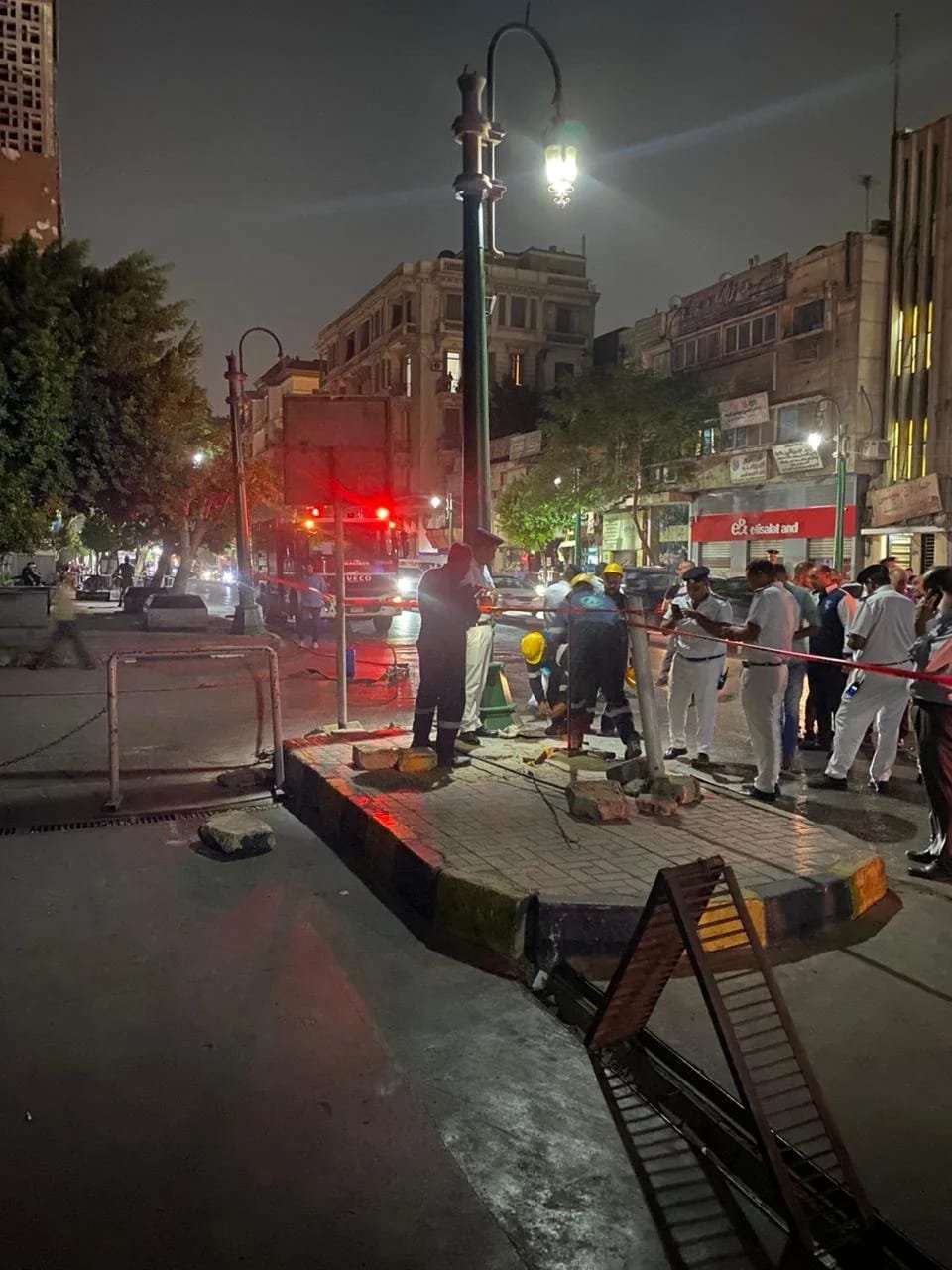 كسر ماسورة غاز داخل محطة وقود فى السيدة زينب.