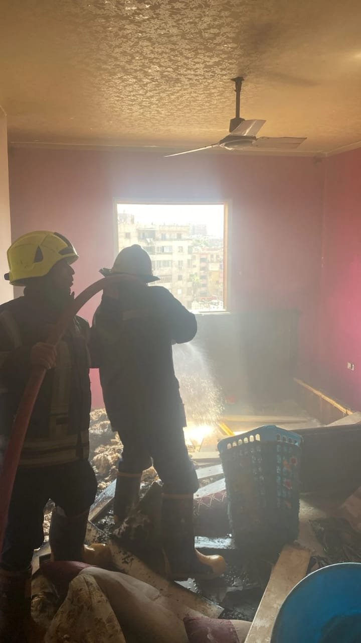 السيطرة على حريق داخل شقة سكنية فى الشرابية دون إصابات