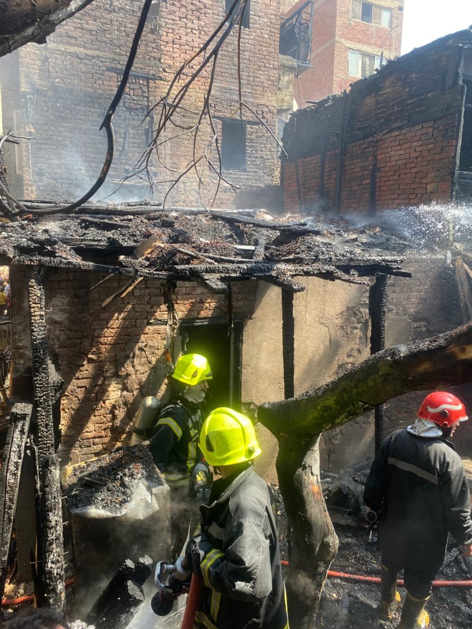 السيطرة على حريق داخل منزل فى الشرابية دون إصابات.