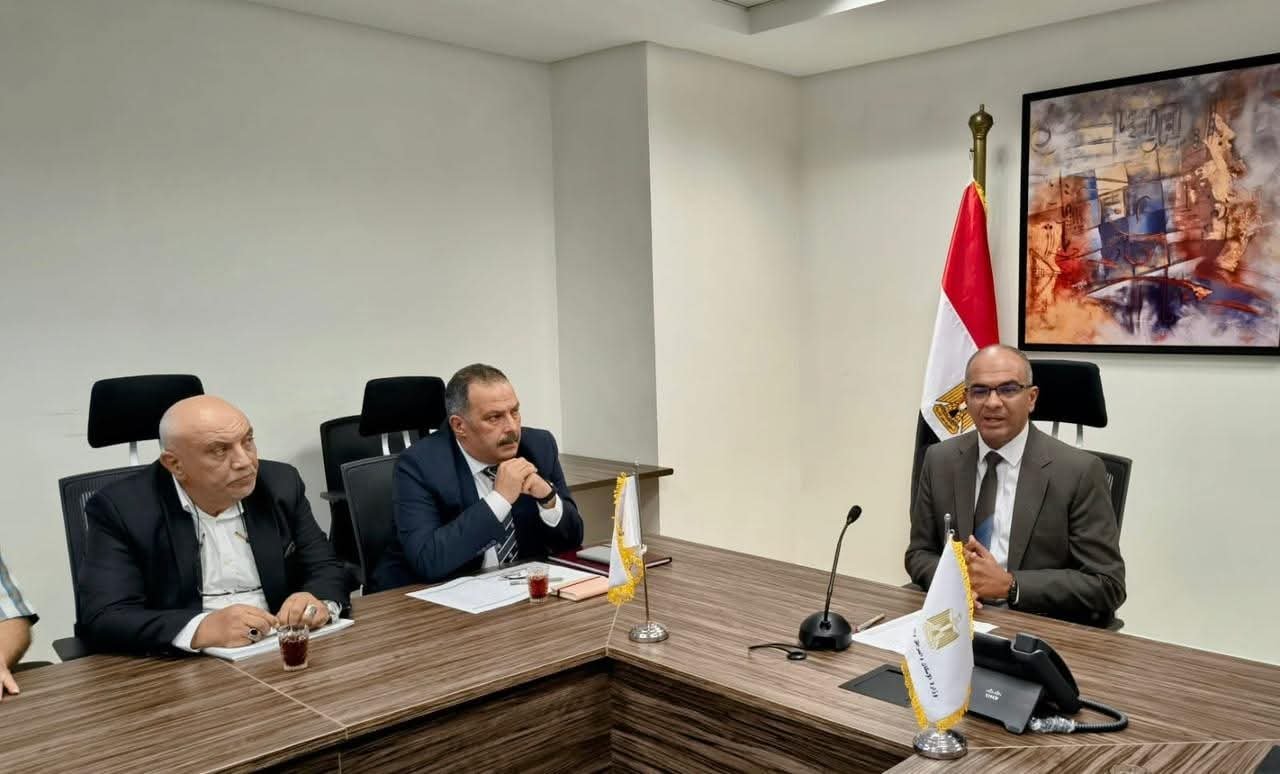 نائب وزير الإسكان يُتابع موقف مشروعات الصرف الصحى ضمن “مشروع الصرف الصحى المتكامل” بمحافظة الاقصر