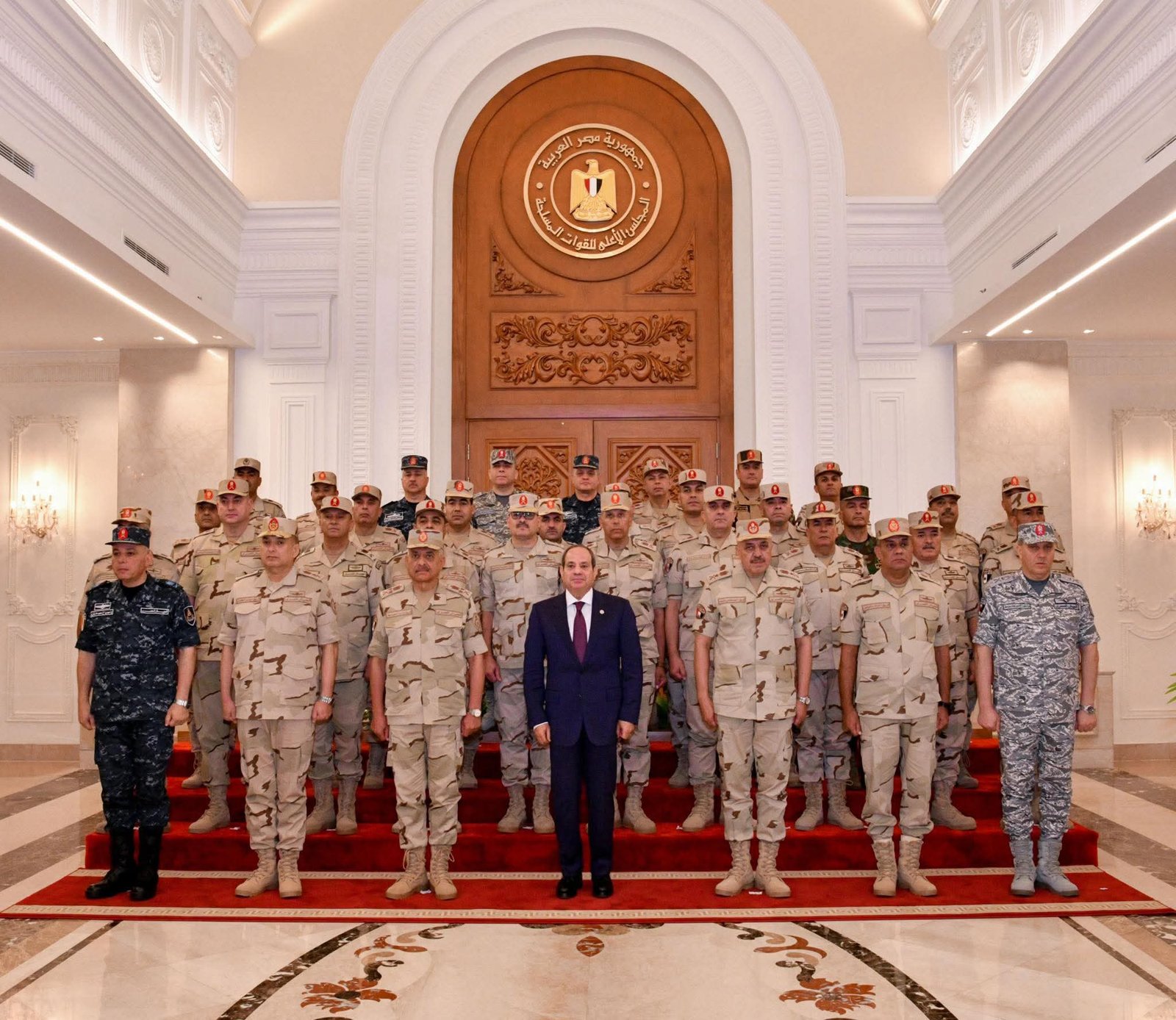 “الرئيس السيسي يرأس اجتماع المجلس الأعلى للقوات المسلحة بمناسبة ذكرى انتصارات أكتوبر”.