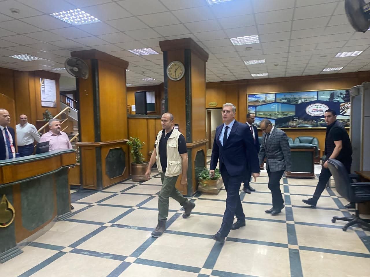 زيارة مفاجئة لوزير البترول والثروة المعدنية لشركة بدرالدين يعقبها اجتماع مبكر لمتابعة خطط الإنتاج والسلامة