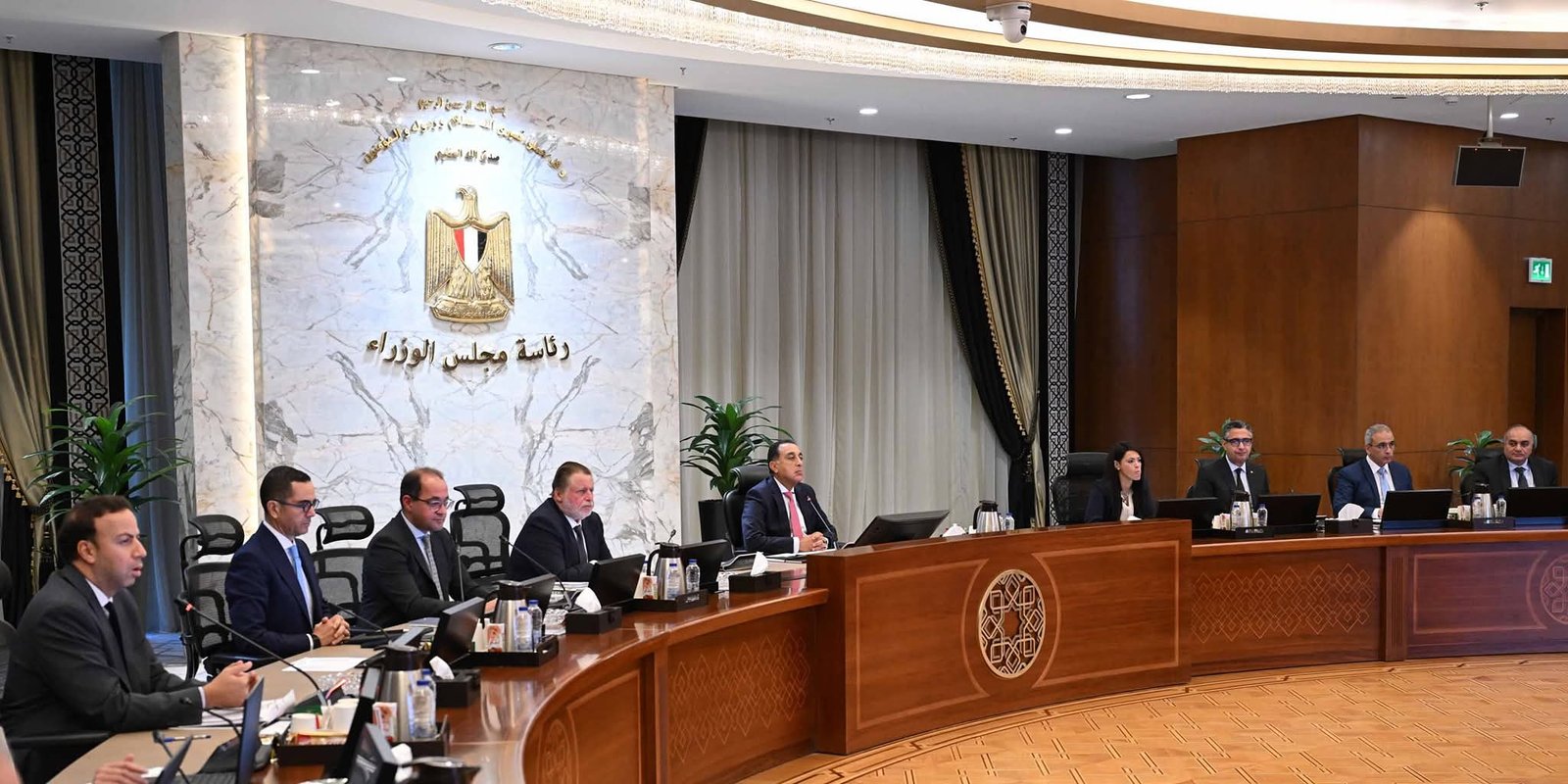 رئيس الوزراء يترأس اجتماع المجموعة الوزارية الاقتصادية