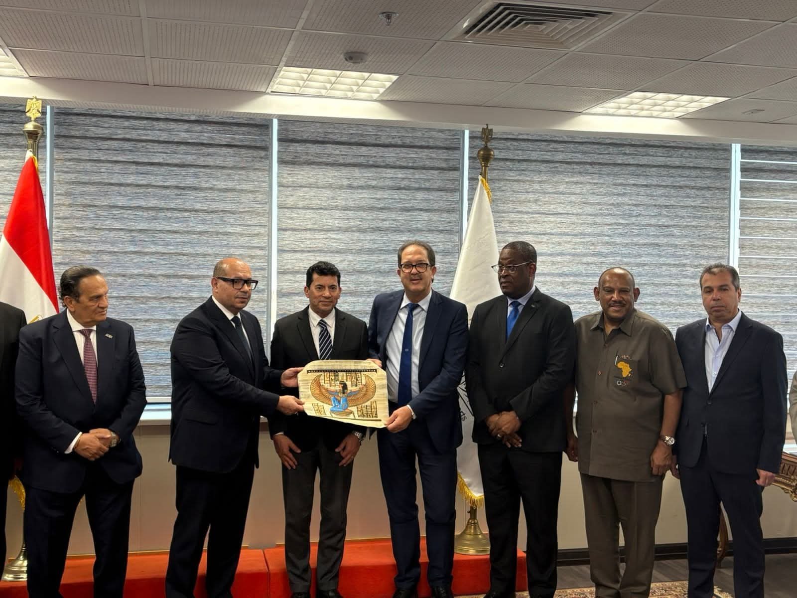 استعدادًا لاستضافة مصر دورة الألعاب الإفريقية 2027…وزير الرياضة يعقد اجتماع تحضيري لتوقيع مذكرة تفاهم بين “الأنوكا” و”الأوكسا” والاتحاد الافريقي السياسي