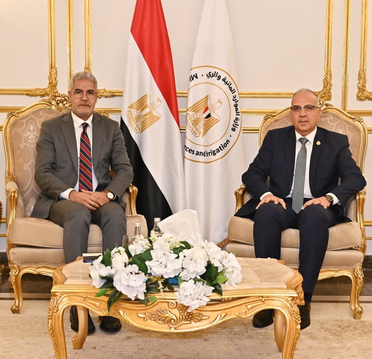 وزير الري يلتقي وزير الزراعة الموريتاني ضمن فعاليات “أسبوع القاهرة الثامن للمياه”