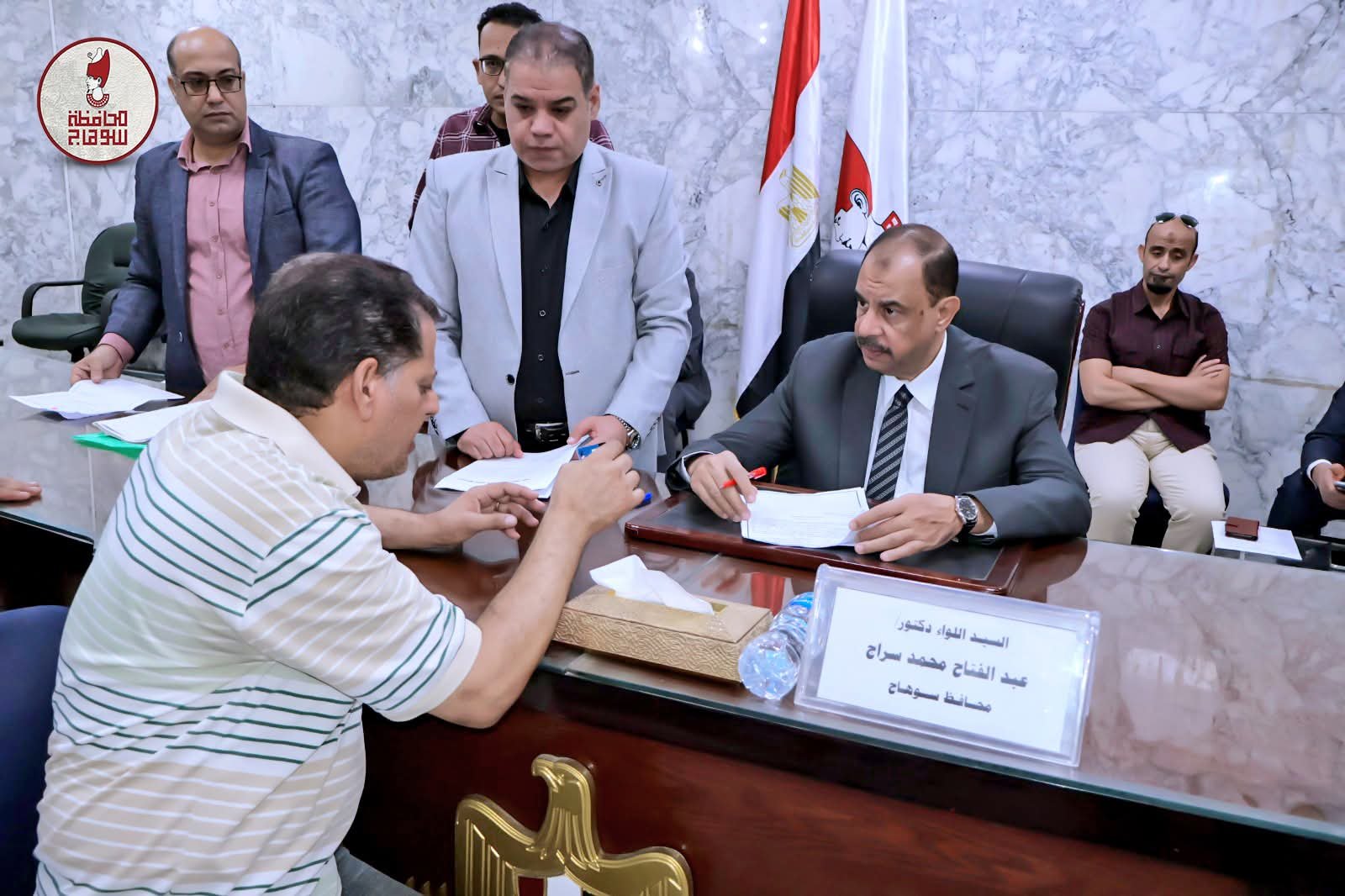 محافظ سوهاج يعقد اللقاء الجماهيري الأسبوعي للاستماع إلى شكاوى وطلبات المواطنين