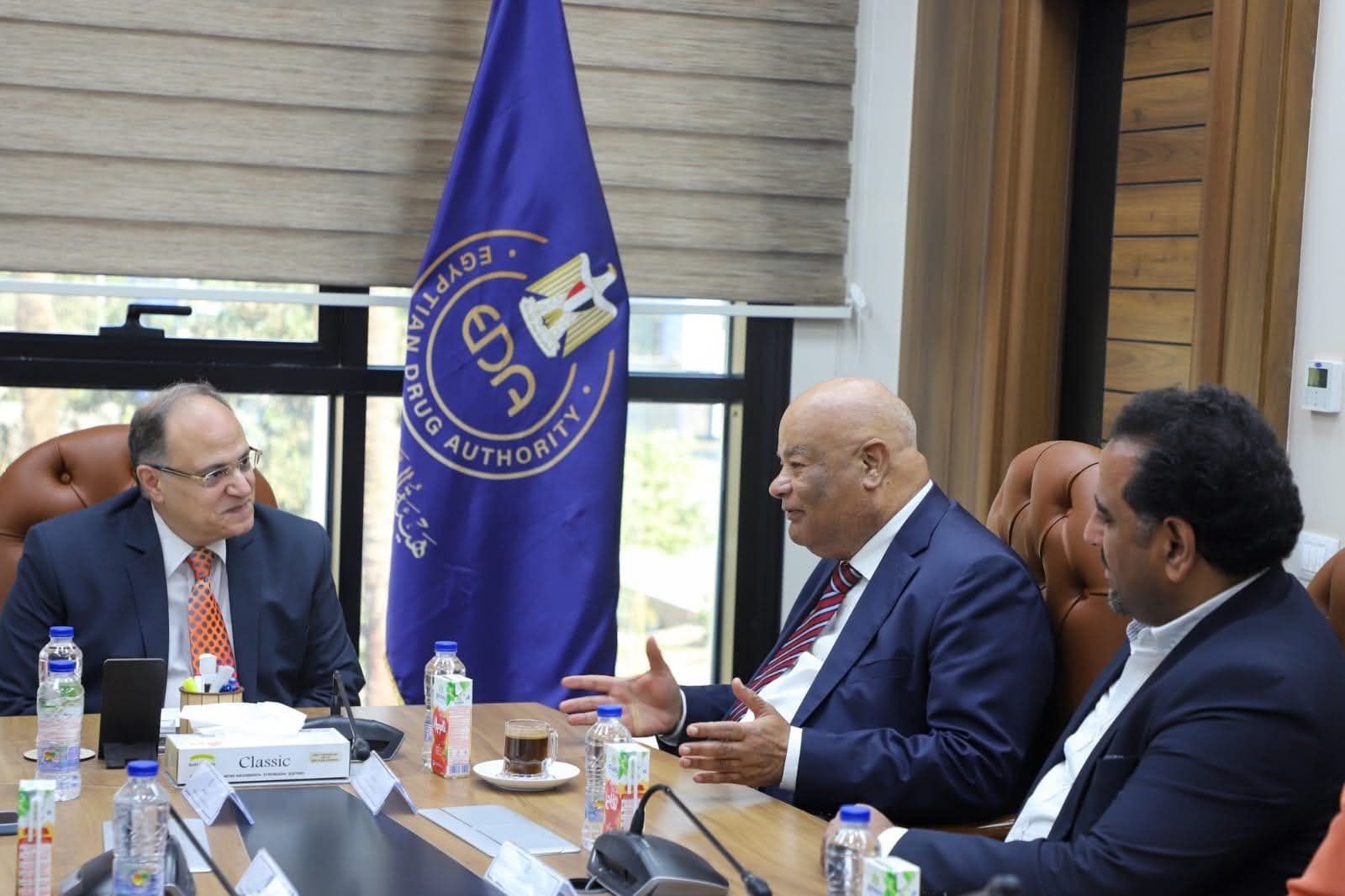 هيئة الدواء المصرية تبحث مع “شفاء الأورمان” آليات التعاون في مجال التصنيع الدوائي