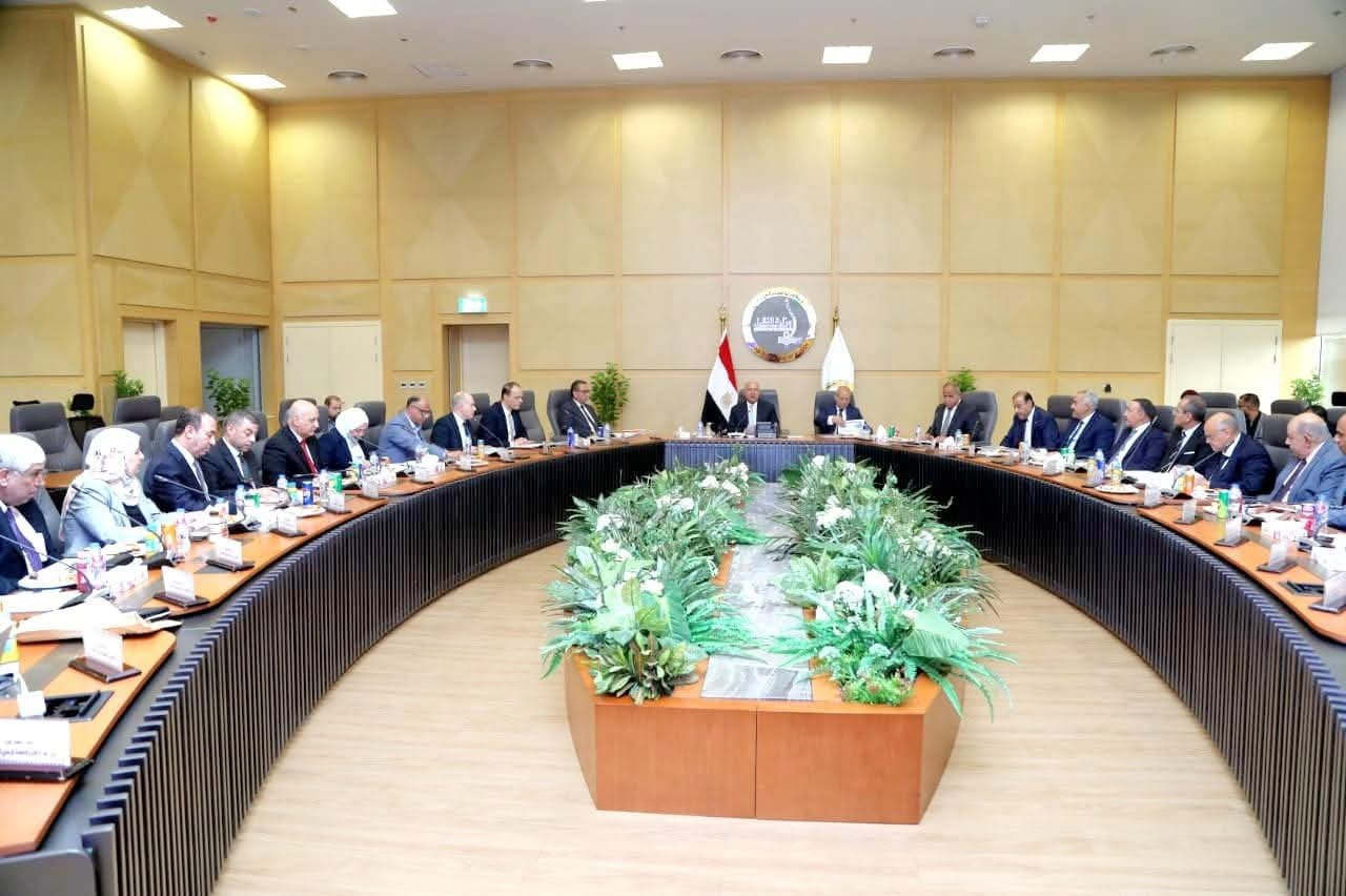 وزير الصناعة والنقل يترأس أعمال الجمعية العمومية العادية لشركة الاتحاد العربي للنقل البري والسياحة “سوبر جيت”