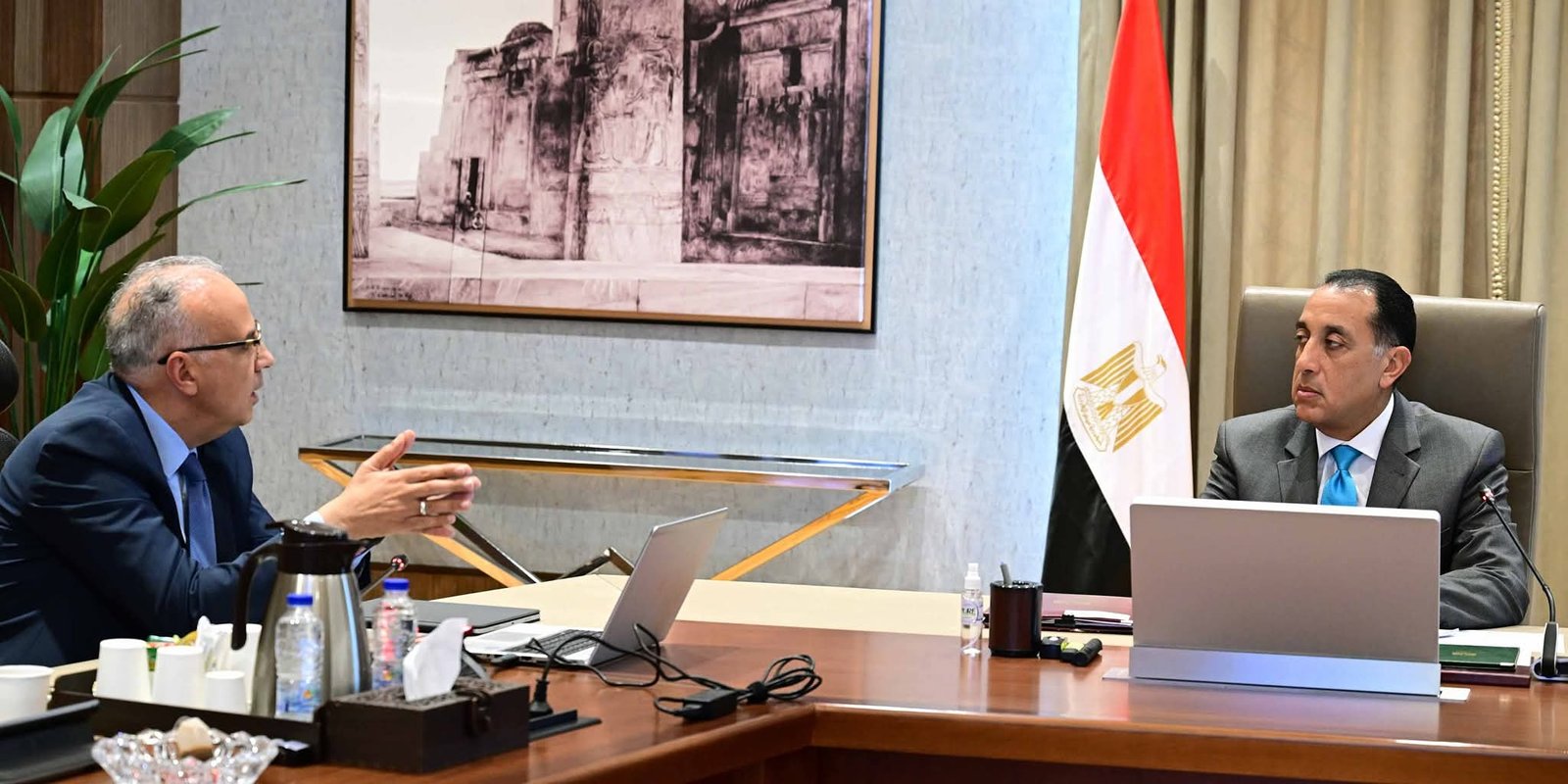 رئيس الوزراء يتابع جهود إزالة تعديات نهر النيل في إطار “المشروع القومي لضبط النيل”