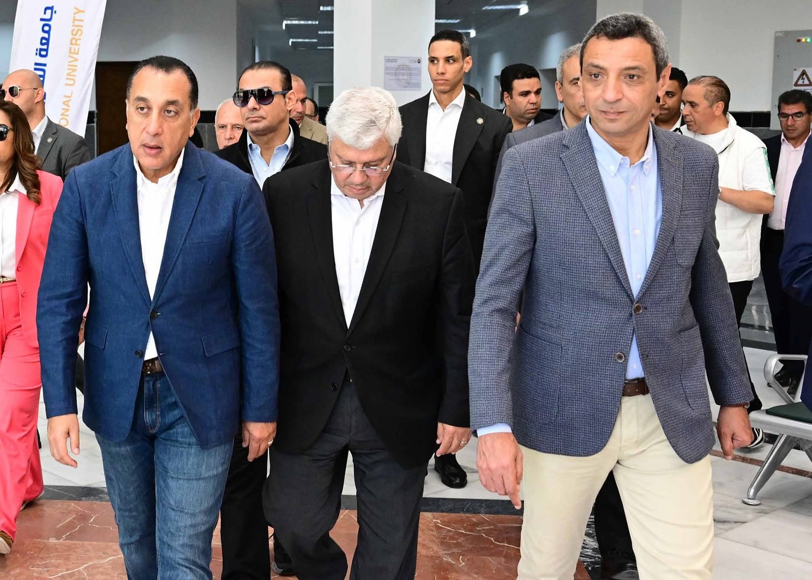 رئيس الوزراء يستعرض الموقف التنفيذي لأبرز المشروعات والمبادرات بمحافظة السويس