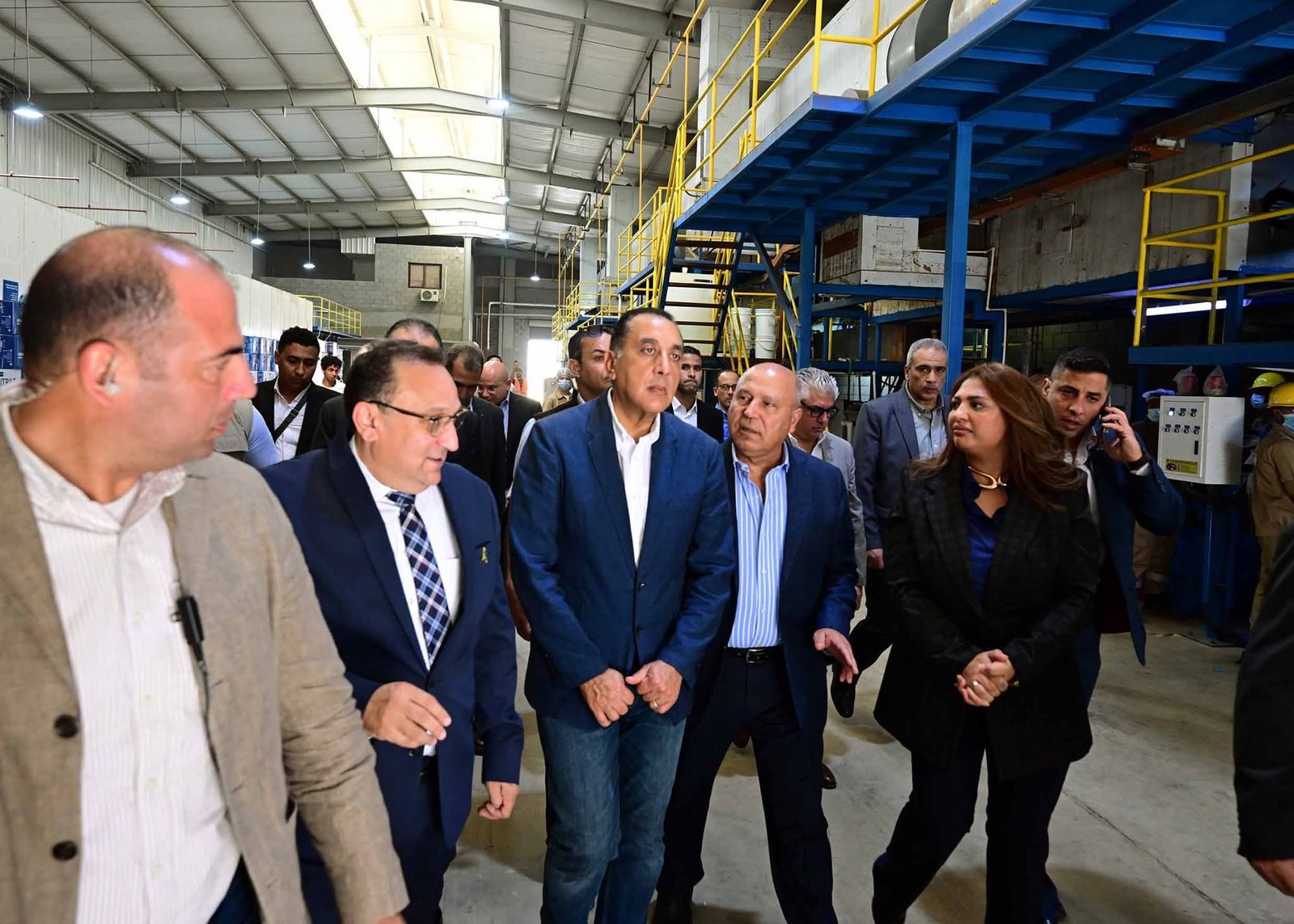 رئيس الوزراء يفتتح مصنع “سيناي للمستلزمات الطبية”لتوطين صناعة القفازات الطبية