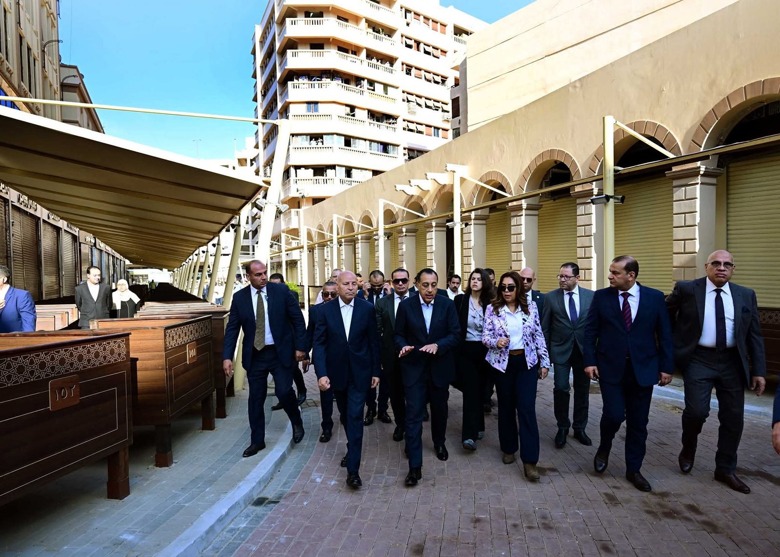رئيس الوزراء يفتتح مشروع تطوير سوق العتبة بعد اكتمال الأعمال وإعادة تأهيلها