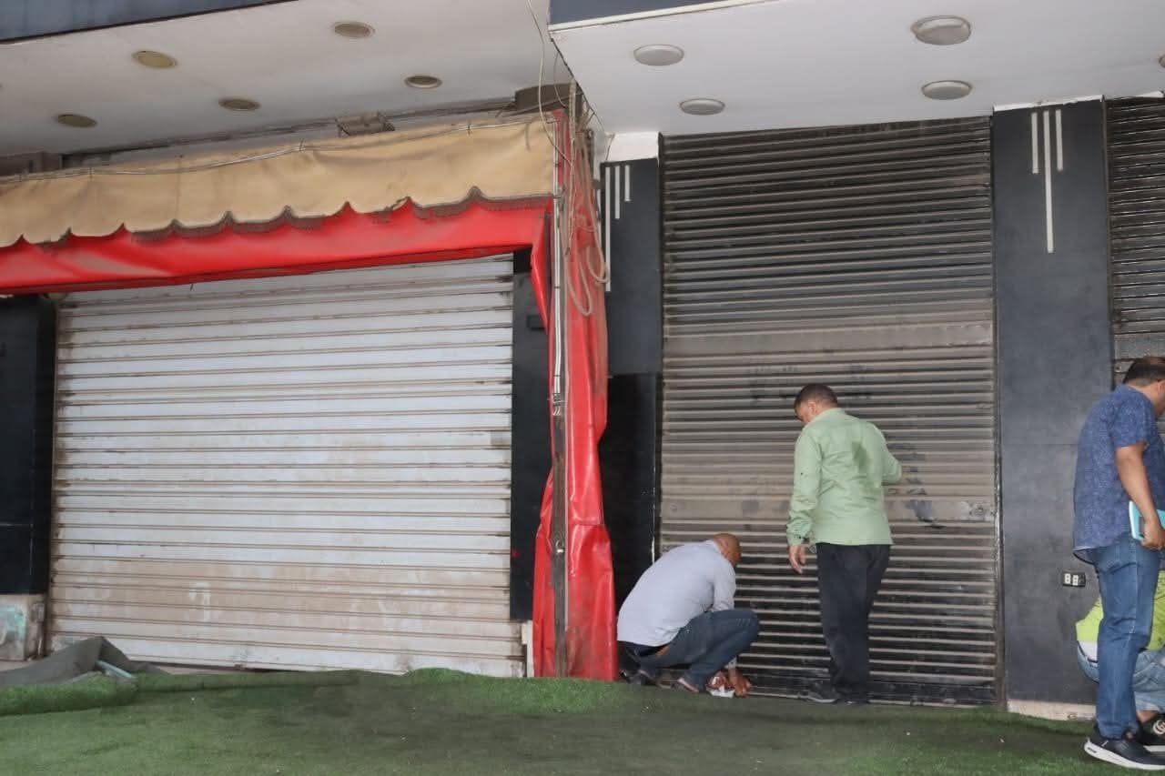 في جولة مفاجئة.. محافظ القليوبية يوجّه بإزالة الإشغالات وغلق وتشميع مطعمين غير مرخصين يستخدمان لحوماً مجمدة مجهولة المصدر ويفترشان الطريق العام بحي شرق شبرا الخيمة