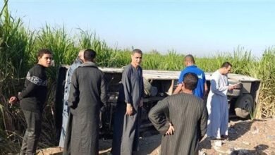 انقلاب أتوبيس عمال مصنع الألومنيوم في قنا