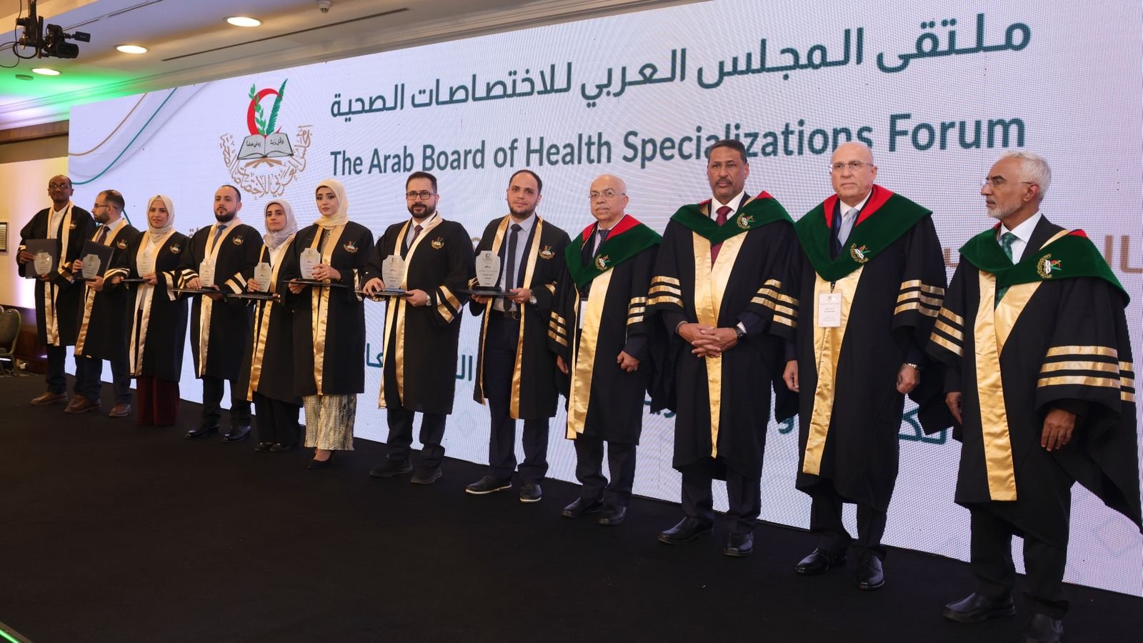 المجلس العربي للاختصاصات الصحية بعمان يحتفل بتخريج دفعة جديدة من الأطباء والممرضين