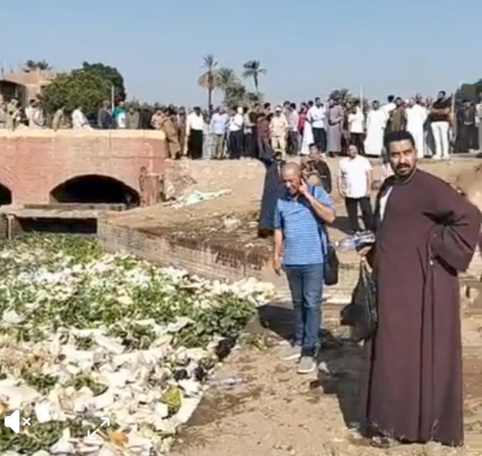 سقوط تروسيكل يحمل أكثر من 15 تلميذ في الترعة بمنقباد اسيوط وأنباء عن وجود وفيات