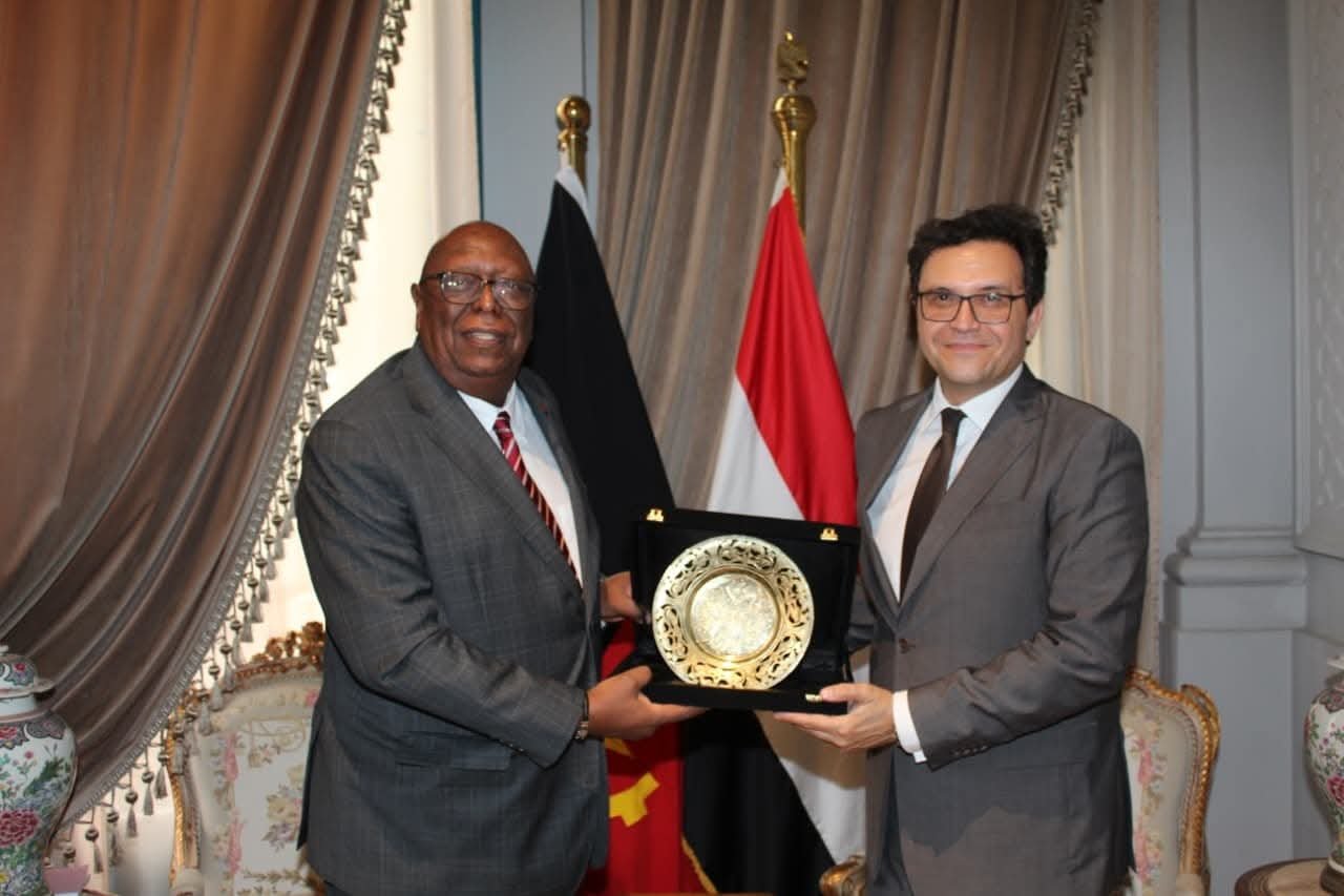 وزير الثقافة يلتقي نظيره الأنجولي لبحث آفاق التعاون الثقافي المشترك ضمن زيارته لمصر لحضور حفل افتتاح المتحف المصري الكبير