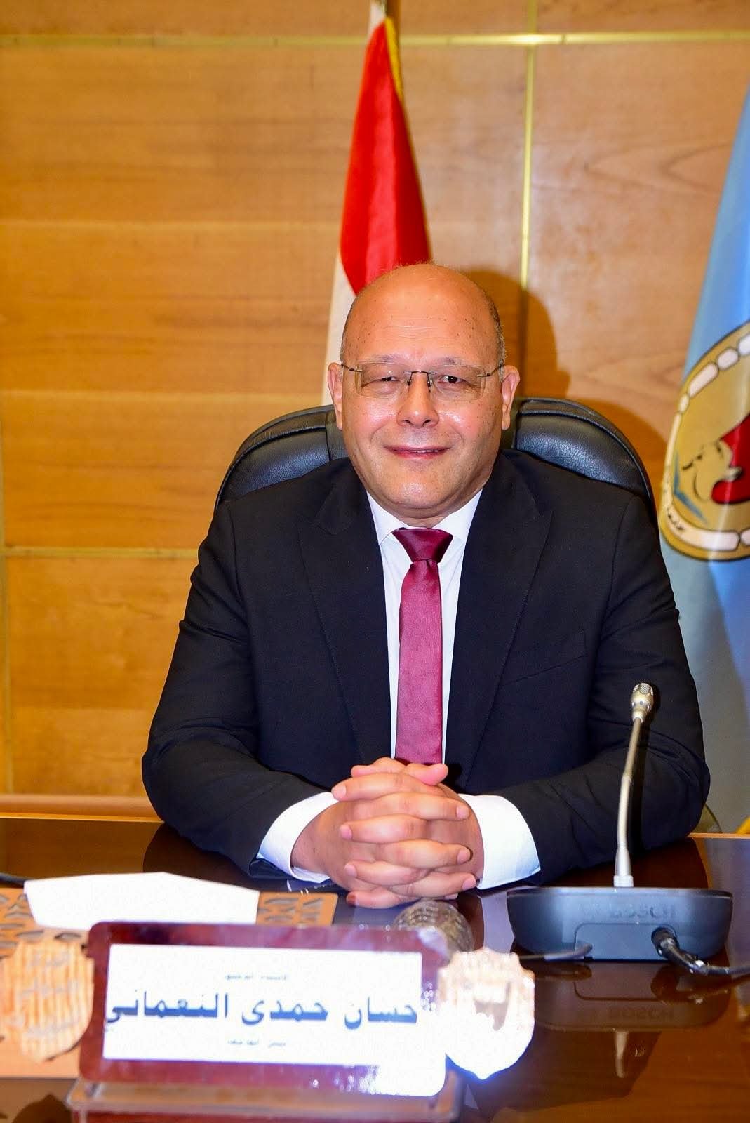 رئيس جامعة سوهاج يقرر صرف 2000 جنيه مكافأة لجميع العاملين تقديراً لجهودهم المتميزة وغير المعتادة