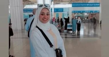 دفاعا عن والدها.. وفاة فتاة بعد أيام من إصابتها بضربة زجاجة شيشة فى سوهاج