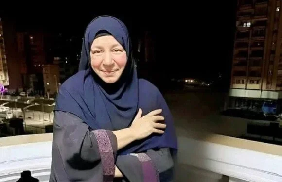 بعد تصدرها التريند وعلاجها علي نفقة الدولة .. كم عمر الفنانة عبلة كامل