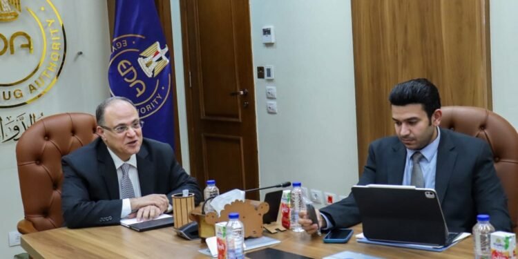 لتعزيز التعاون في مجال الذكاء الاصطناعي بالمنظومة الدوائية.. رئيس هيئة الدواء يعقد اجتماعًا افتراضيًا مع مسؤولي مؤسسة جيتس