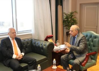 وزير الكهرباء والطاقة المتجددة يستقبل سفير السويد بالقاهرة ووفدًا من شركة لينكسون “Linxon” السويدية لبحث سبل التعاون والشراكة والاستثمار