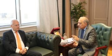 وزير الكهرباء والطاقة المتجددة يستقبل سفير السويد بالقاهرة ووفدًا من شركة لينكسون “Linxon” السويدية لبحث سبل التعاون والشراكة والاستثمار