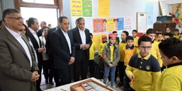 على هامش جولته اليوم بقرى “حياة كريمة” بالجيزة:رئيس الوزراء يزور مدرسة أسكر الابتدائية