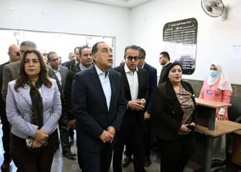 في ختام جولته بمشروعات ” حياة كريمة” بقُرى الصف: رئيس الوزراء يتفقد وحدة طب الأسرة بقرية “الودي”