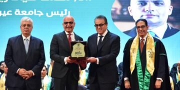 وزير الصحة يشهد احتفالية عيد العلم الـ22 بجامعة القاهرة