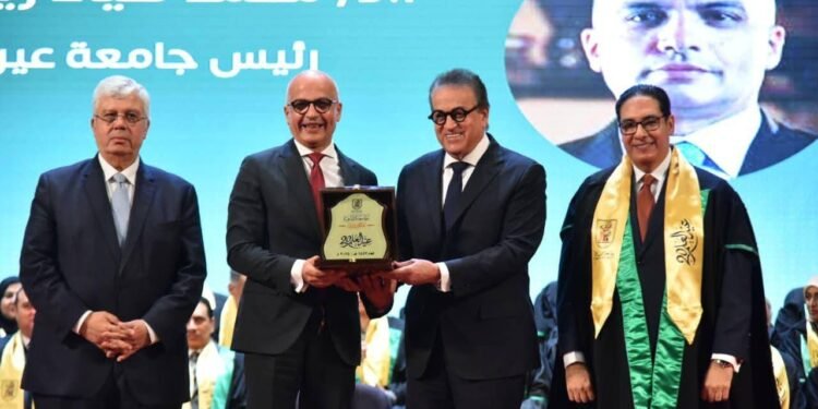 وزير الصحة يشهد احتفالية عيد العلم الـ22 بجامعة القاهرة