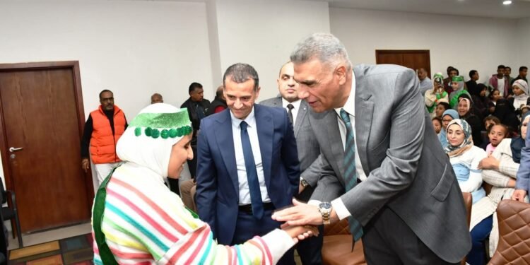 محافظ أسوان يشارك فى فعاليات الإحتفال باليوم العالمى لذوى الإحتياجات الخاصة