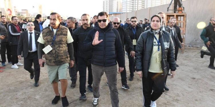 بمشاركة 60 ألف متسابق..وزير الشباب والرياضة يطلق إشارة البدء للنسخة العاشرة من ماراثون زايد الخيري لصالح بنك الطعام المصري