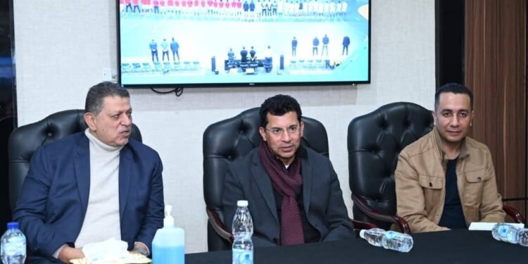 استعدادًا لأمم أفريقيا لليد 2026..وزير الشباب والرياضة يلتقي منتخب مصر قبل المشاركة في بطولة إسبانيا الدولية
