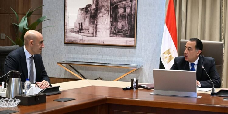 رئيس الوزراء يُتابع ترتيبات عقد امتحانات الثانوية العامة لعام 2026