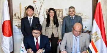 وزيرة التخطيط والتنمية الاقتصادية ورئيس هيئة قناة السويس يشهدان توقيع الاتفاق التنفيذي لمنحة وكالة «جايكا» بقيمة مليار جنيه لتمويل بناء وتوريد سفينة الغوص DSV الأولى من نوعها ضمن أسطول قناة السويس