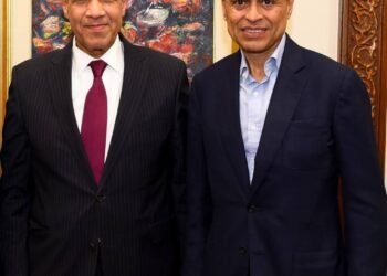 وزير الخارجية يلتقي الإعلامي الأمريكي “فريد زكريا”