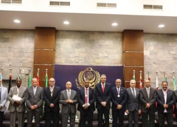 محافظ أسوان يكرم الطلاب الفائزين بالمعرض المحلى للعلوم والهندسة ( إيسف 2026 ) والمؤهلين للمنافسة على مستوى الجمهورية