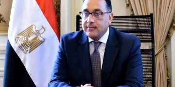 محافظ سوهاج يهنئ رئيس مجلس الوزراء بالعام الميلادي الجديد