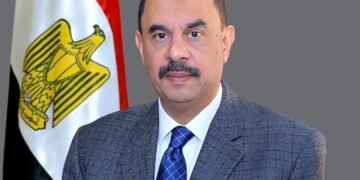 محافظ سوهاج يهنئ أبناء المحافظة والشعب المصري بالعام الميلادي الجديد 2026
