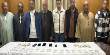 ضبط 8 أشخاص بحوزتهم بطاقات شخصية وأموال لتوجيه الناخبين لصالح مرشح بسوهاج