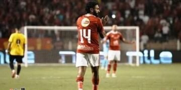 الشحات يبدأ المشاركة في تدريبات الأهلي بعد انتهاء الراحة السلبية