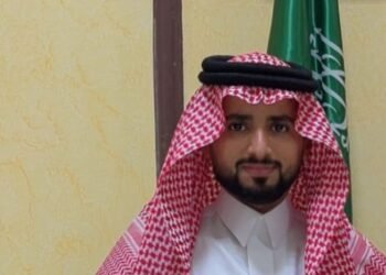 علي آل زومه.. صوت رقمي يعكس نبض المجتمع