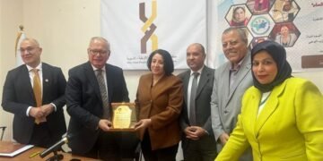 اتحاد الإعلاميين الإفريقي الآسيوي يكرم الدكتورة ليلي موسى بدرع التميز