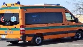 إصابة شخص صدمته سيارة أثناء عبوره للطريق فى المنيب