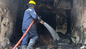 السيطرة على حريق منزل فى الصف دون وقوع إصابات