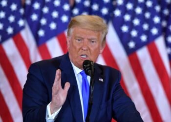 بعيداً عن السياسة.. آيات مصطفى تكتب: السيادة الأمريكية واستعراض القوة